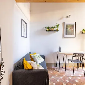 https://little-sweet-trastevere.it-romehotels.com